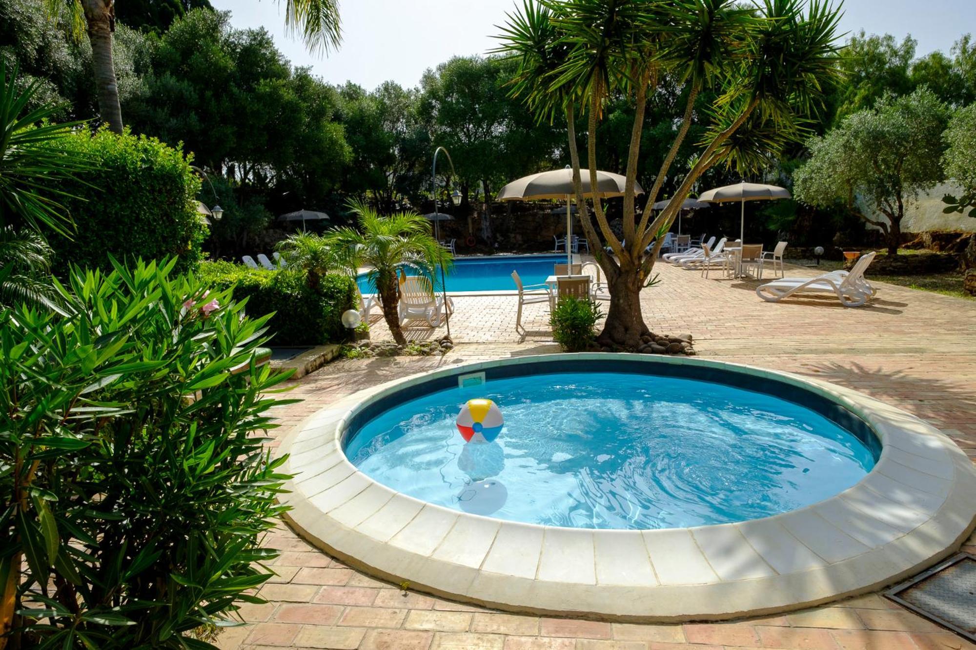 กาเซ ดี ลาโตมี Hotel Castelvetrano ภายนอก รูปภาพ
