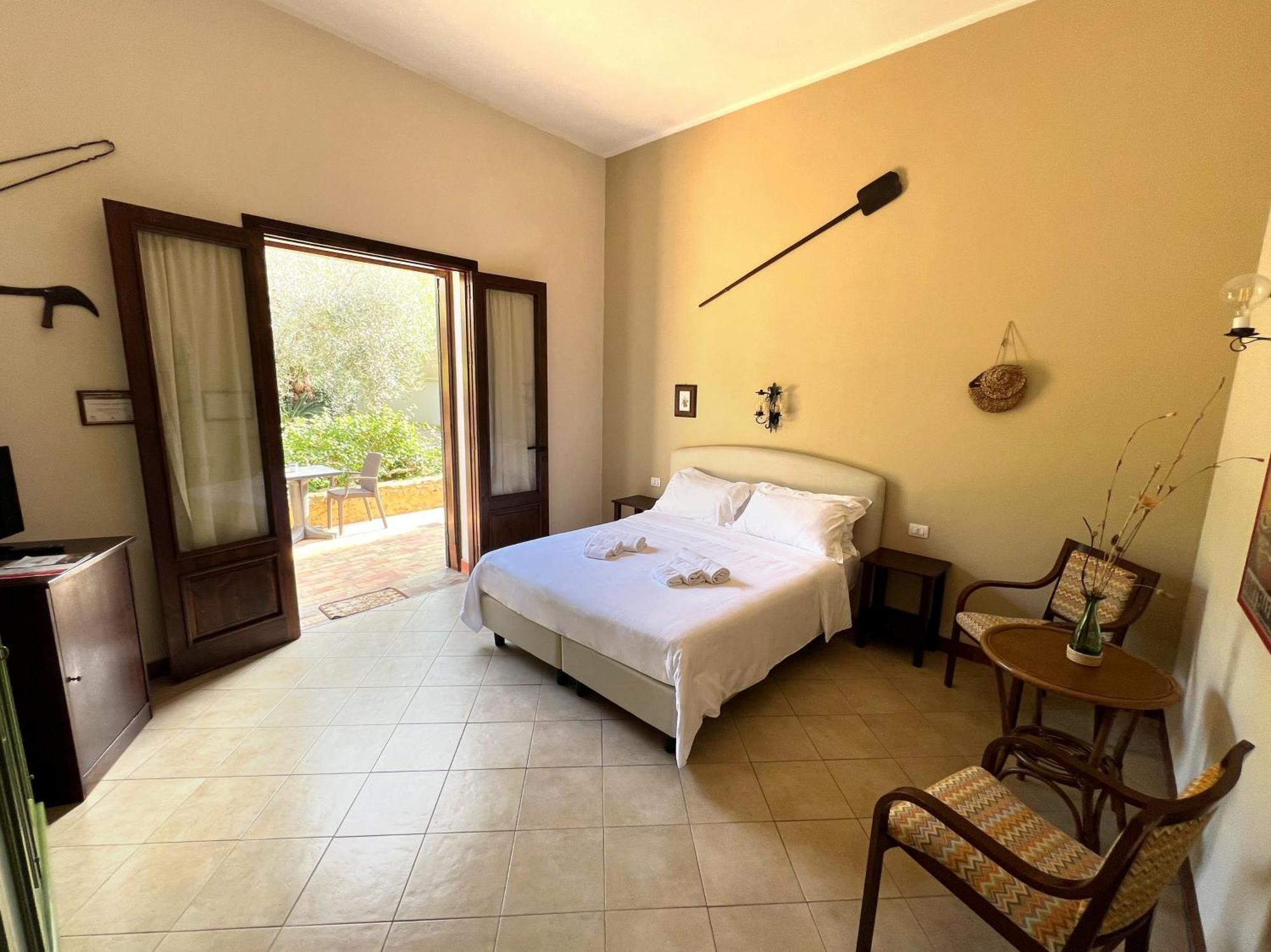 กาเซ ดี ลาโตมี Hotel Castelvetrano ภายนอก รูปภาพ