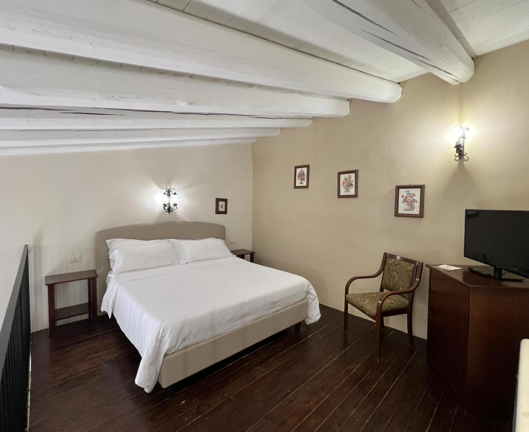 กาเซ ดี ลาโตมี Hotel Castelvetrano ภายนอก รูปภาพ