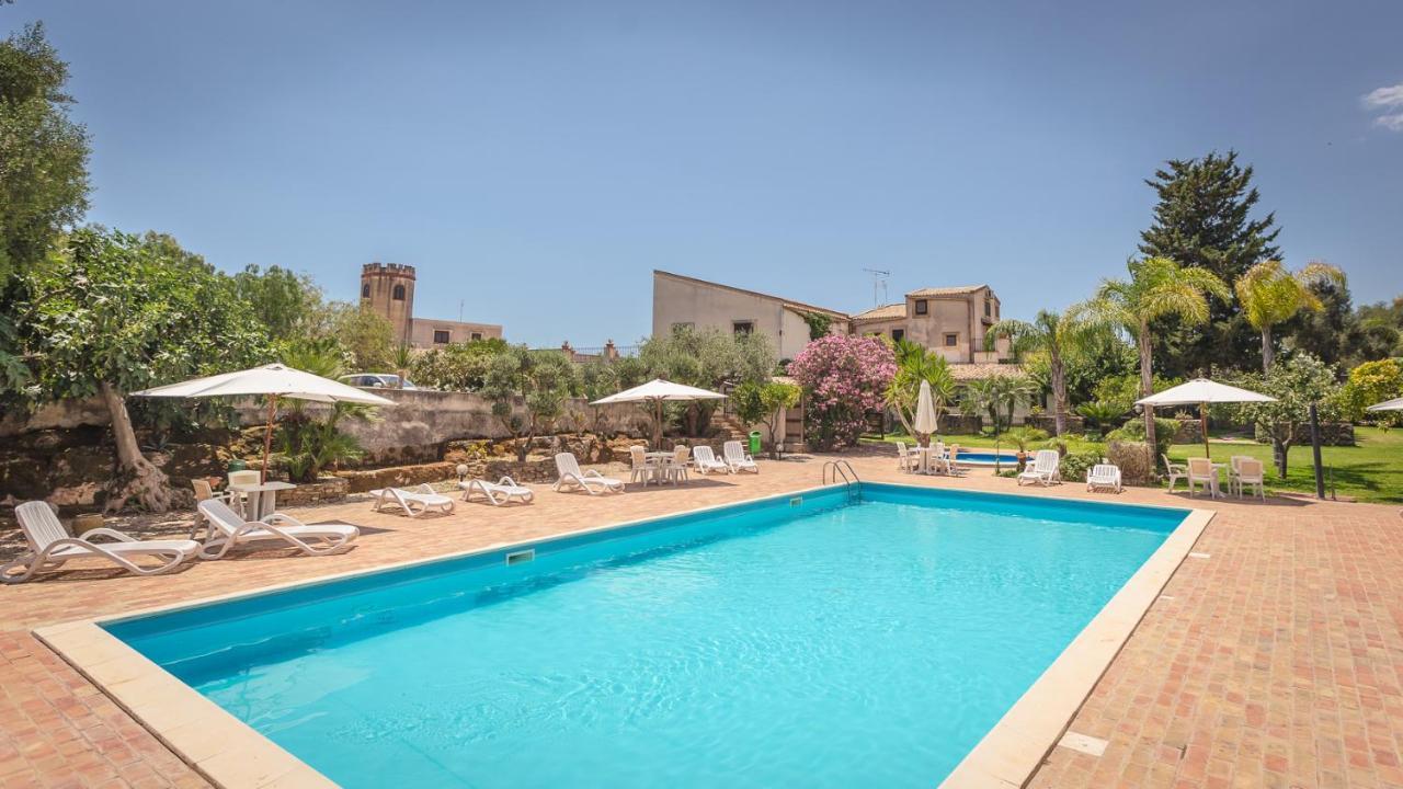 กาเซ ดี ลาโตมี Hotel Castelvetrano ภายนอก รูปภาพ